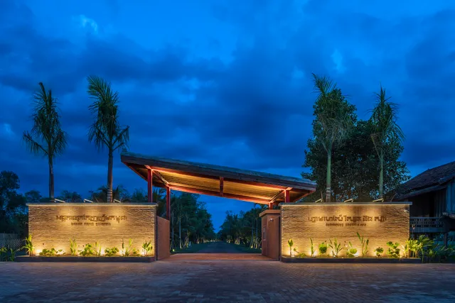 Farmhouse Resort & Spa