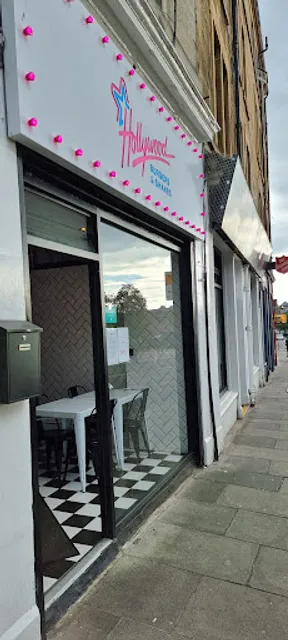 Hollywood Burgers & Shakes (Edinburgh) حلال