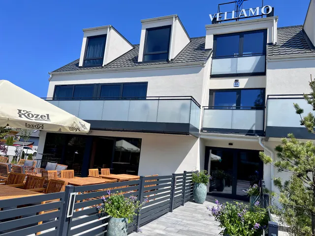 Vellamo Dębki - Restauracja i Pensjonat, Apartamenty, noclegi, pokoje do wynajęcia nad morzem