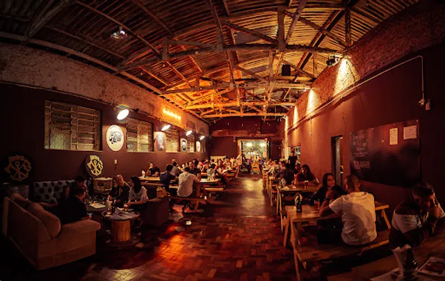 4Beer 4º Distrito - Cervejaria - Bar da fábrica - Taproom