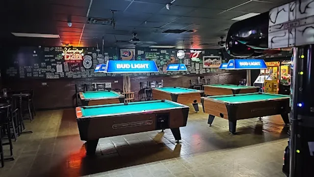 O'Shucks Karaoke Bar