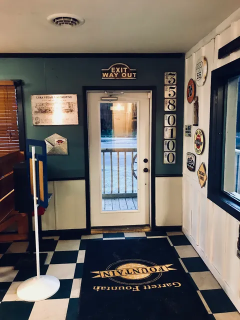 Garrett Fountain (Garrett)