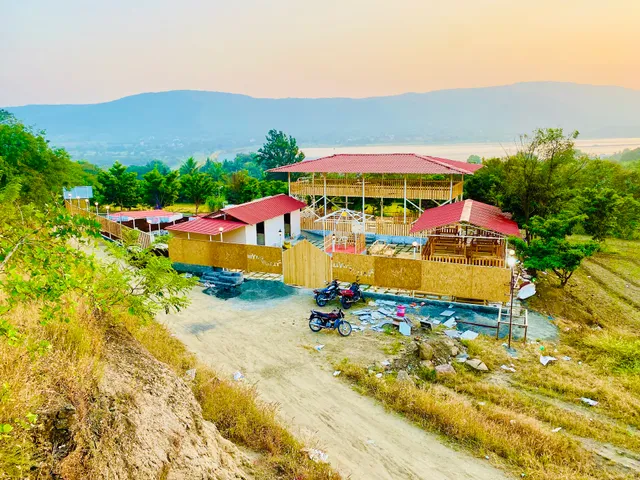 BIRD'S VALLEY FAMILY RESTRO AND RESORT