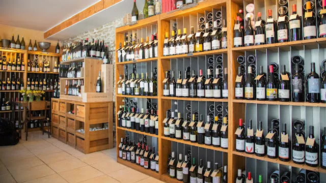 Le Cinquante, Restaurant, Cave à vins et Chambres d'hôtes à Groix