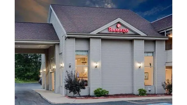 Ramada by Wyndham Cleveland Airport West