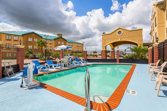 Comfort Inn & Suites Port Arthur-Port Neches