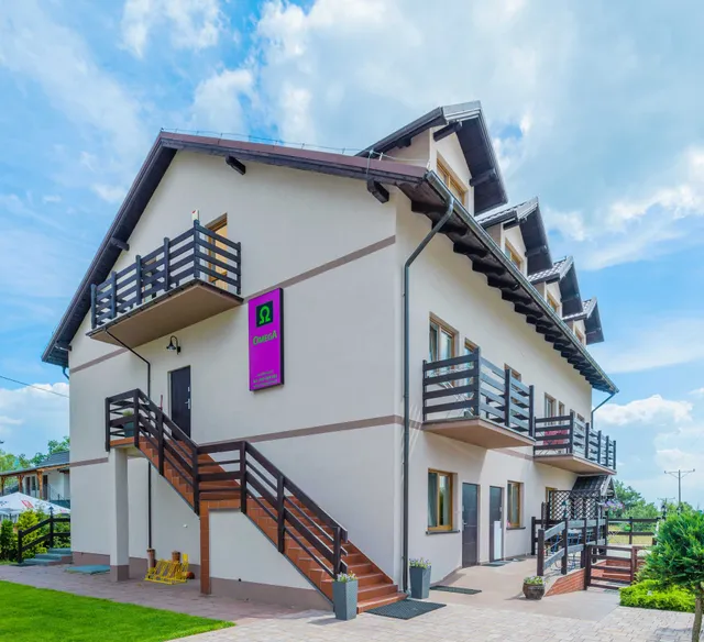 Omega - noclegi jantar