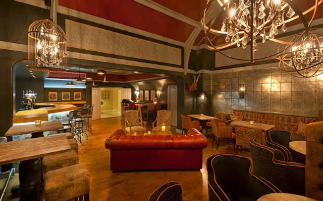 Townhouse Bar & Brasserie
