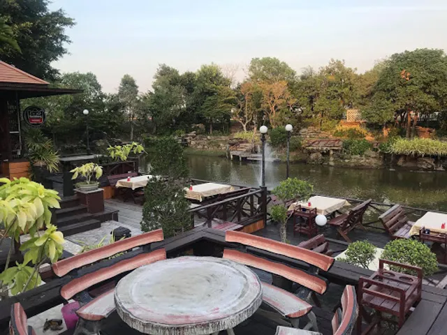 ร้านอาหารสวนภูมิทาน