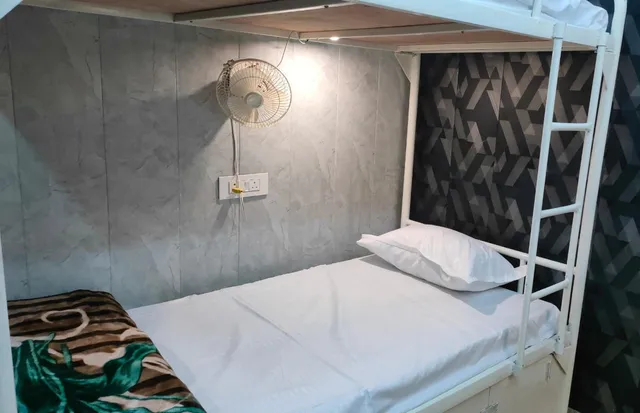 Raghuvanshi guest house and dormitory