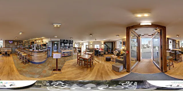 The Riverside - Pub, Kitchen & Coffee House