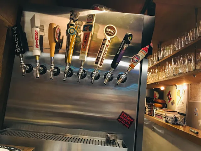 hangout（TAROS BREWING Beer Pub）