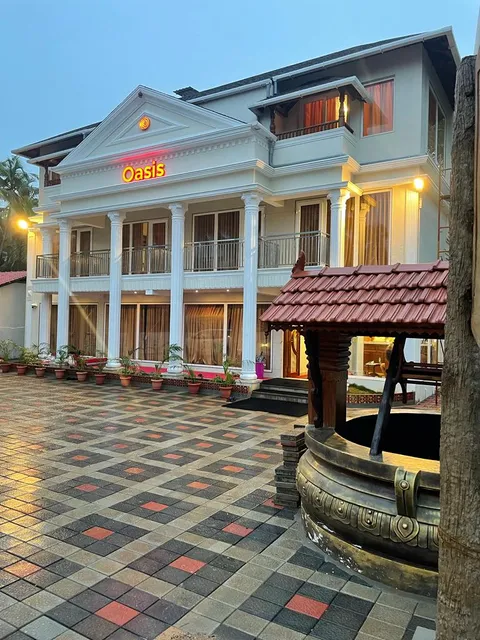 Oasis Beach House & Resort