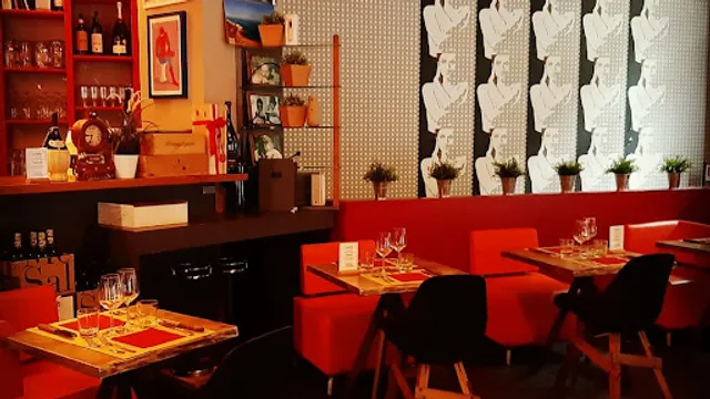 Skuisito SteakHouse & WineBar