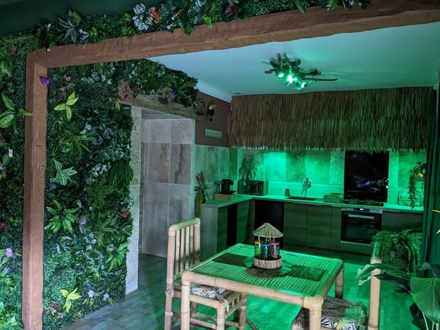 Spassionnement Maison Insolite Spa Sauna: Nuit Romantique en Amoureux, Agen, Nouvelle-Aquitaine, entre Toulouse et Bordeaux