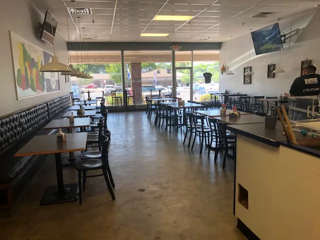 La chele 2. Pupuseria y restaurante