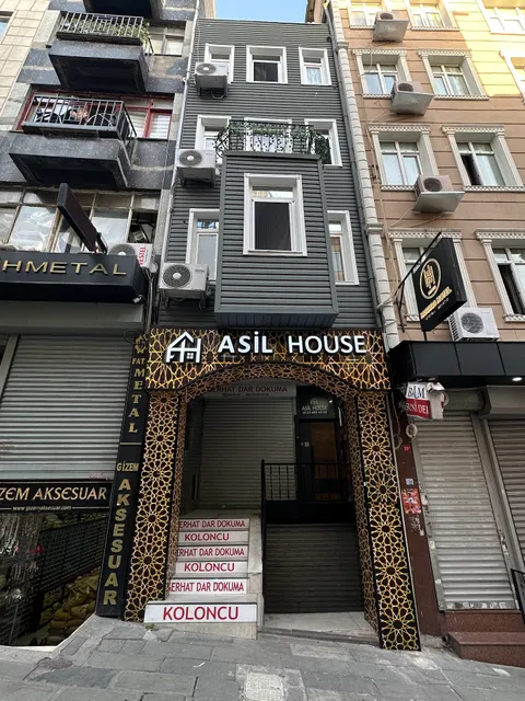 Asil House