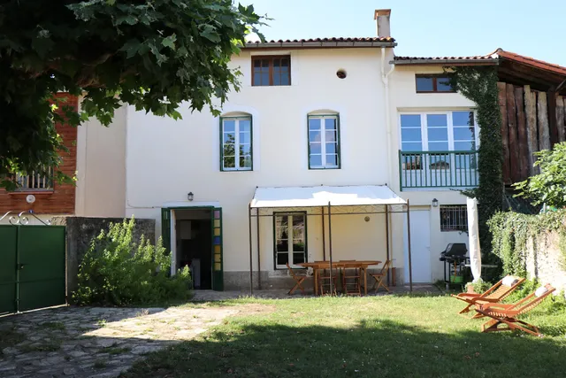 Gite au Cœur du Village Verniolle Gite de groupe proche de Pamiers