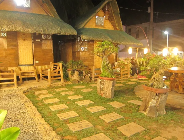 Bahay Kawayan Backpackers Inn