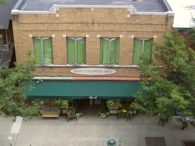 Bool's Flower Shop