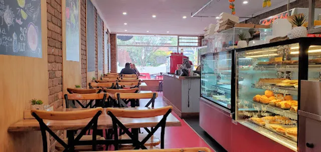 Red Relish Cafe