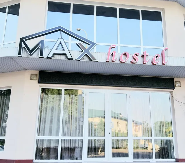 MAX HOSTEL