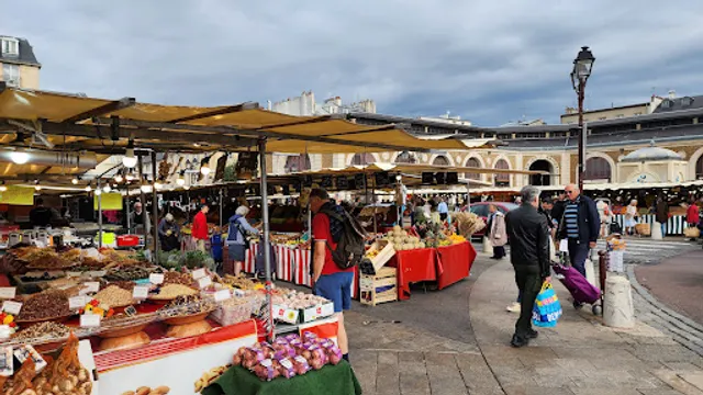 Notre-Dame Market