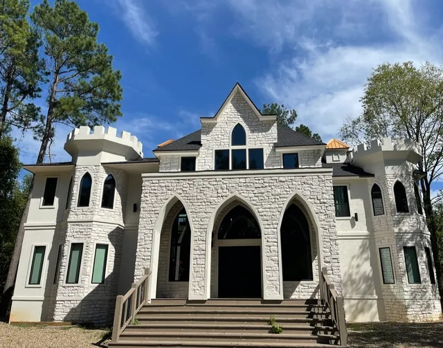 Castle on Royal Creek