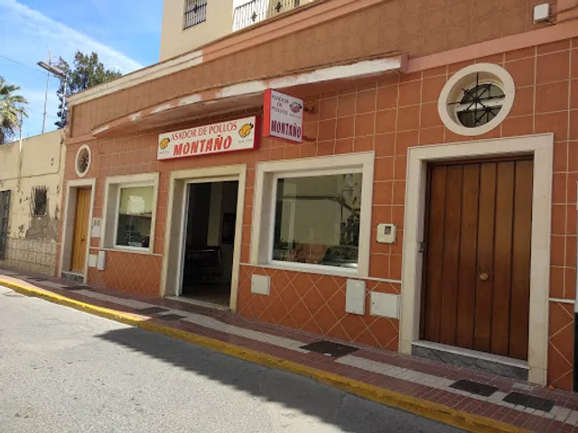 Asador De Pollos Montaño