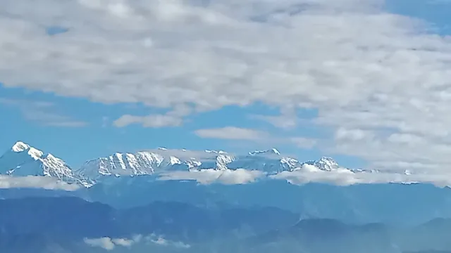 OYO 27744 Hotel Deepraj