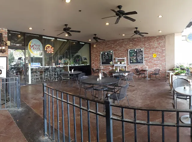New Moon Cafe