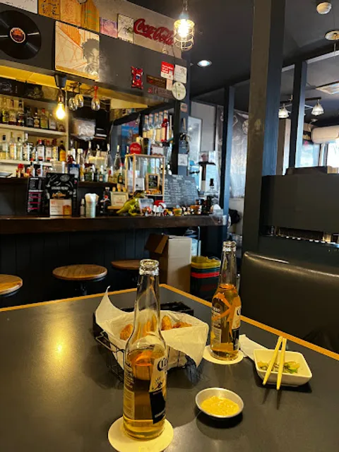 LacBlanc GRILL&BARGER