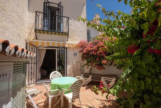 Los Pinos 2 Nerjarent