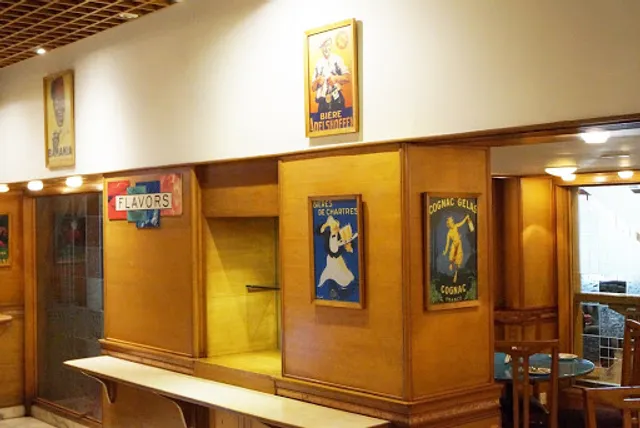 Flavors Cafe at The Ambassador