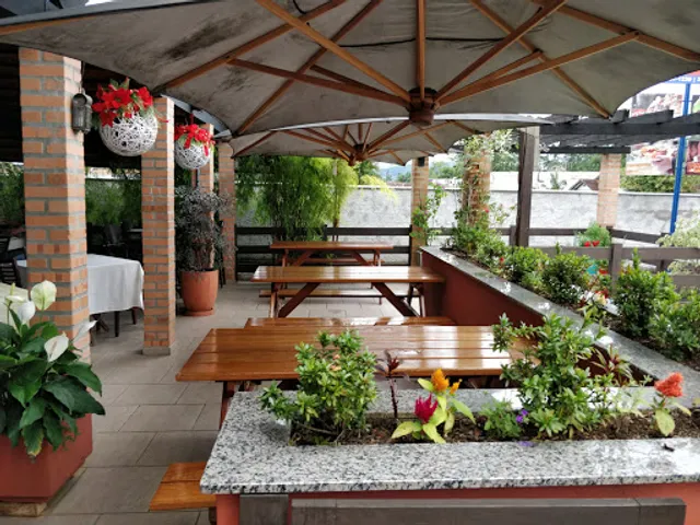 Schoen Restaurante e Pizzaria