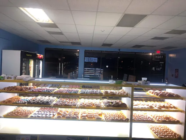 Daylight Donuts - Olathe South 151st Street