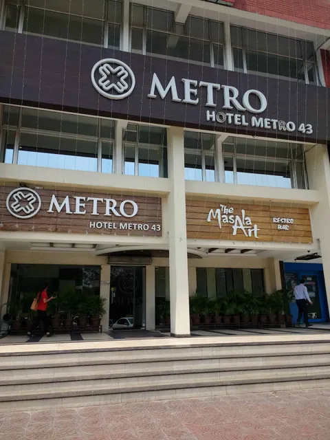 Hotel Metro 43