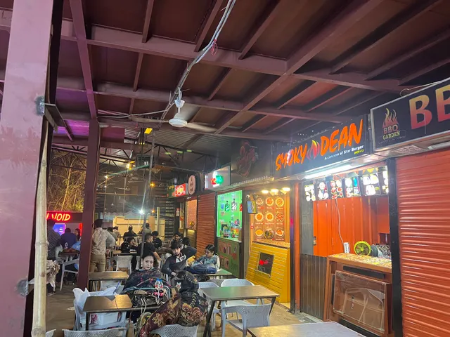 Urban Void Food Court