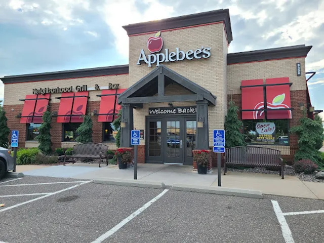 Applebee's Grill + Bar