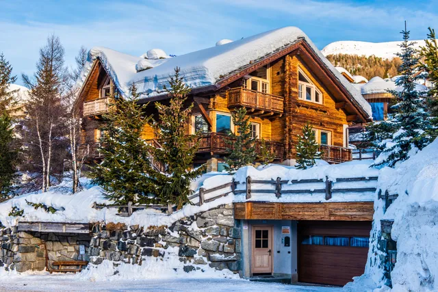 Chalet Snowflake