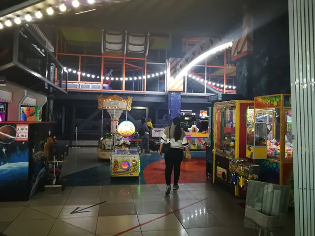 Центр детских развлечений LUNAPARK