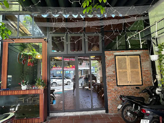 Bánh Xèo Tôm Nhảy Cô Ba Michelin