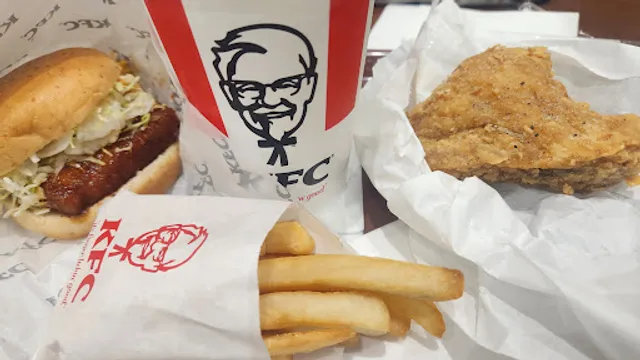 KFC AEON MALL Sapporo-Naebo Shop