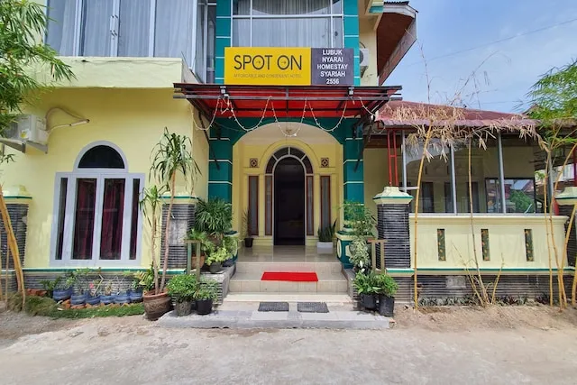 SPOT ON 2556 Lubuk Nyarai Homestay Syariah