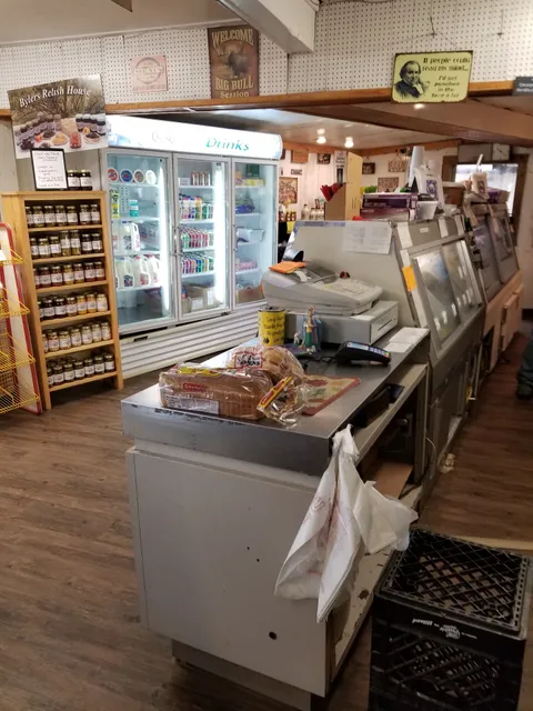 Hawk's Grocery & Smokehouse