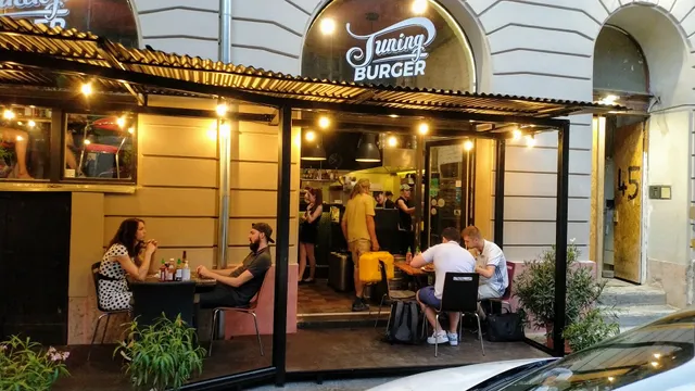 Tuning Bar&Burger