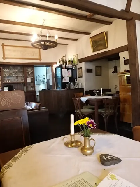 Strausswirtschaft Kanzlerhof-Schömann