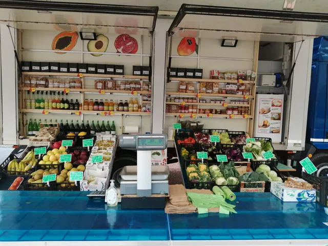 Furgone di Frutta e Verdura