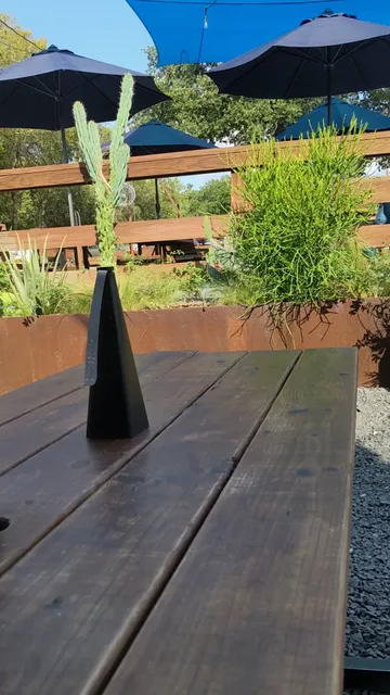 Community Pizza & Beer Garden