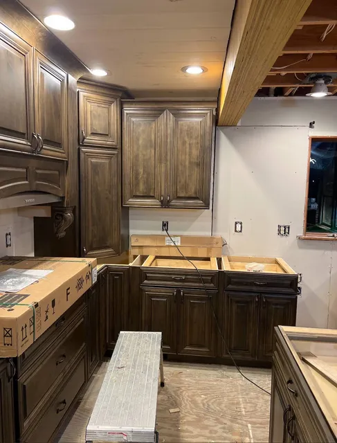 Redwood Cabinets of Chicago